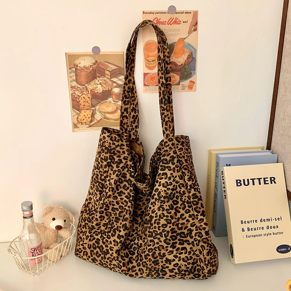 Women Bags On Sale - Sacs fourre-tout à loquet en toile