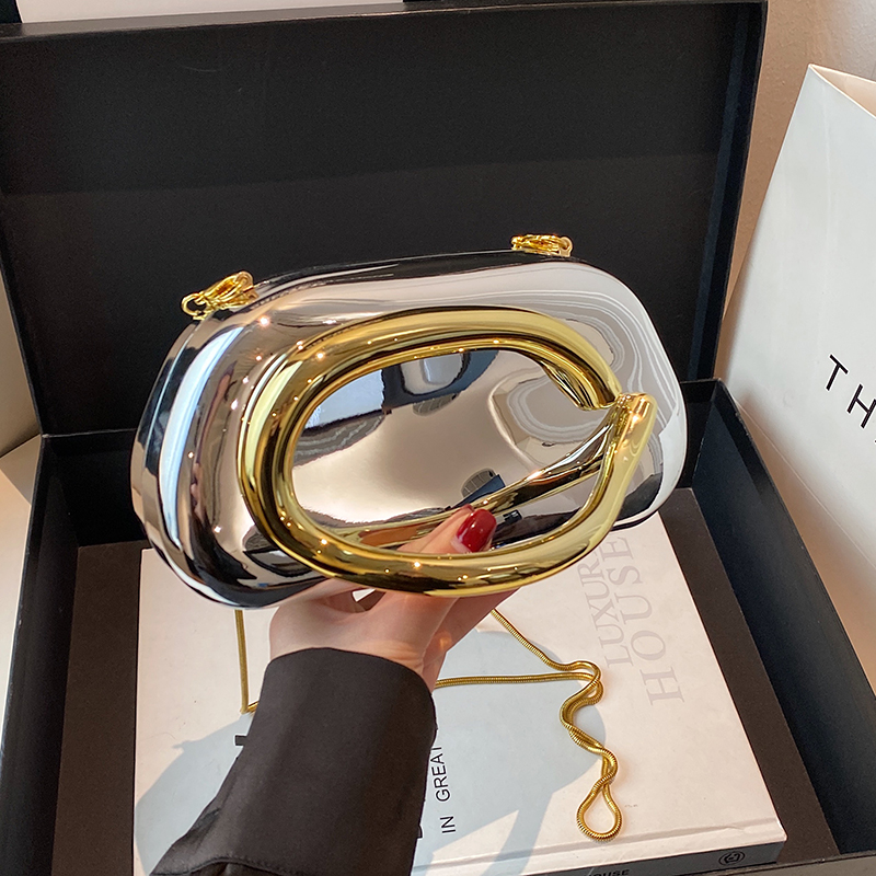 Boîte de fermeture en or poche - Women Bags 2026 Trends avis et prix